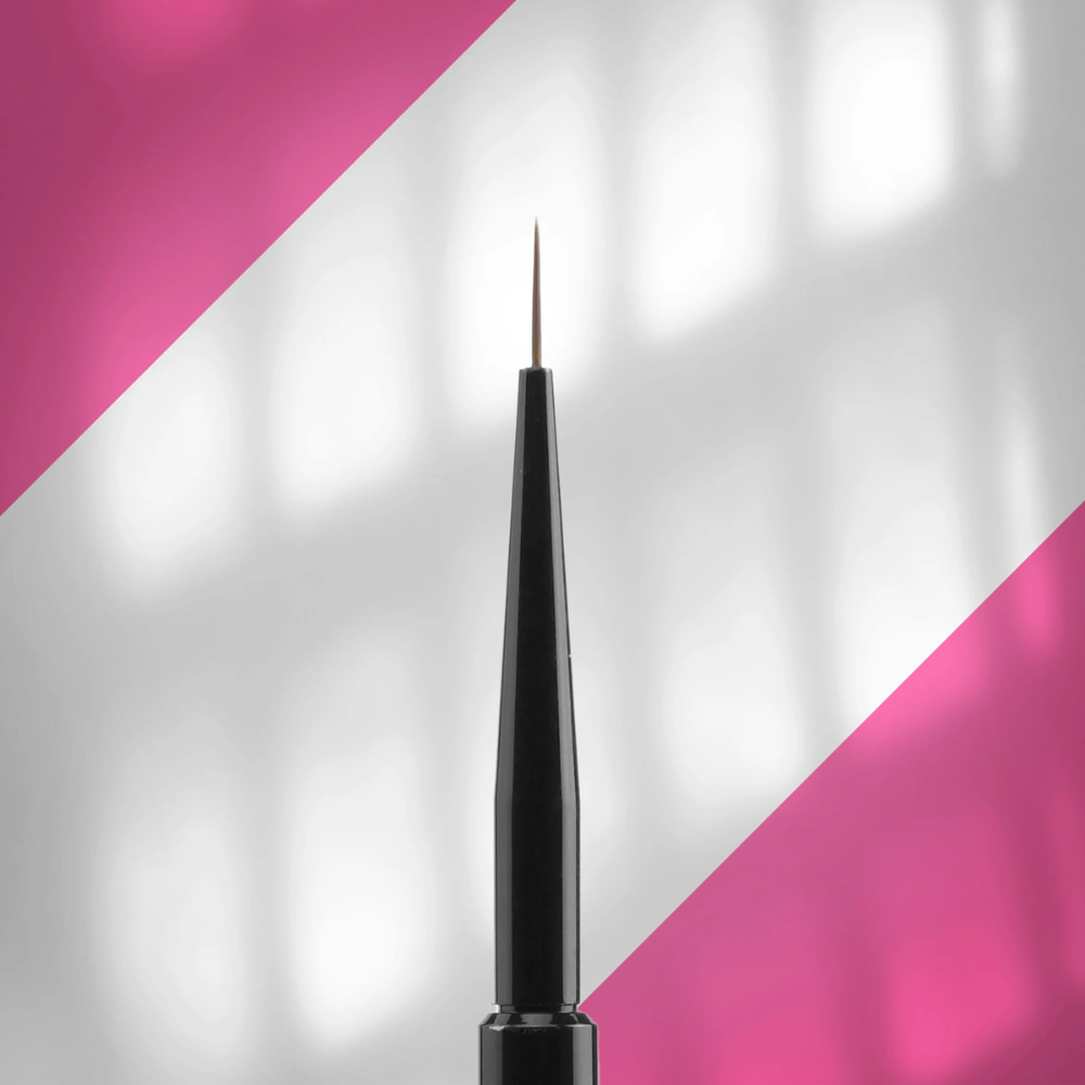 Staleks Pro Brush-Liner EXPERT – Pennello Nail Art 1 mm x 7 mm