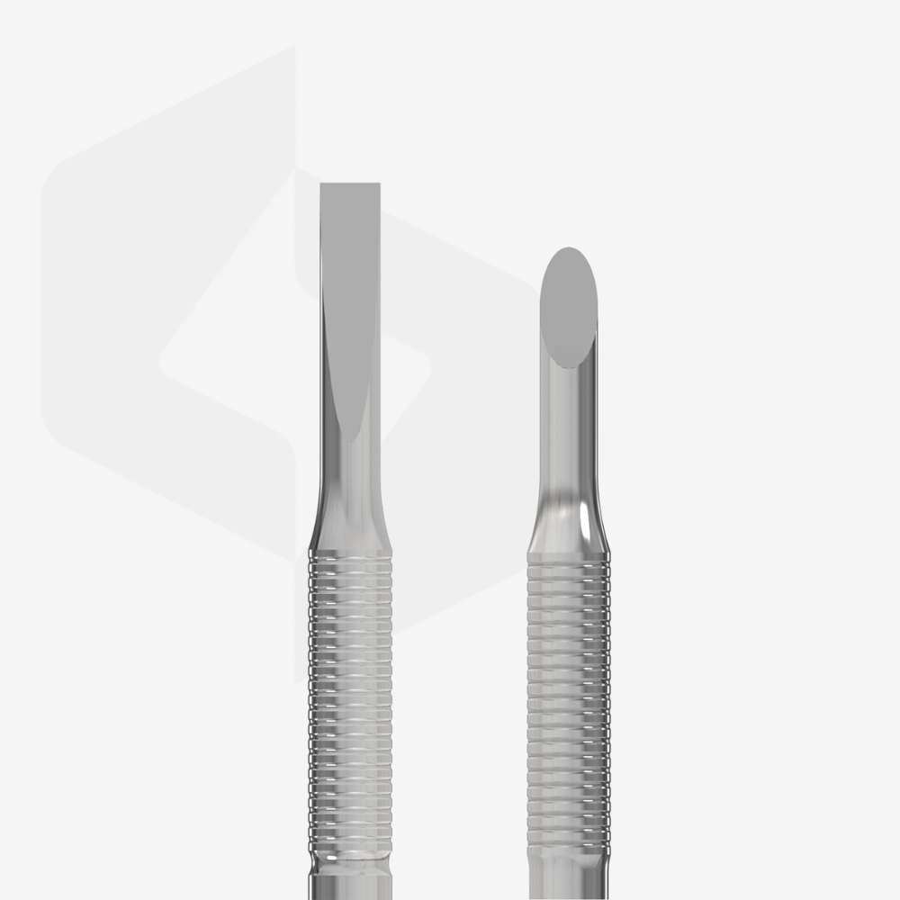 Spatola per manicure EXPERT 90 con pusher obliquo e arrotondato professionale